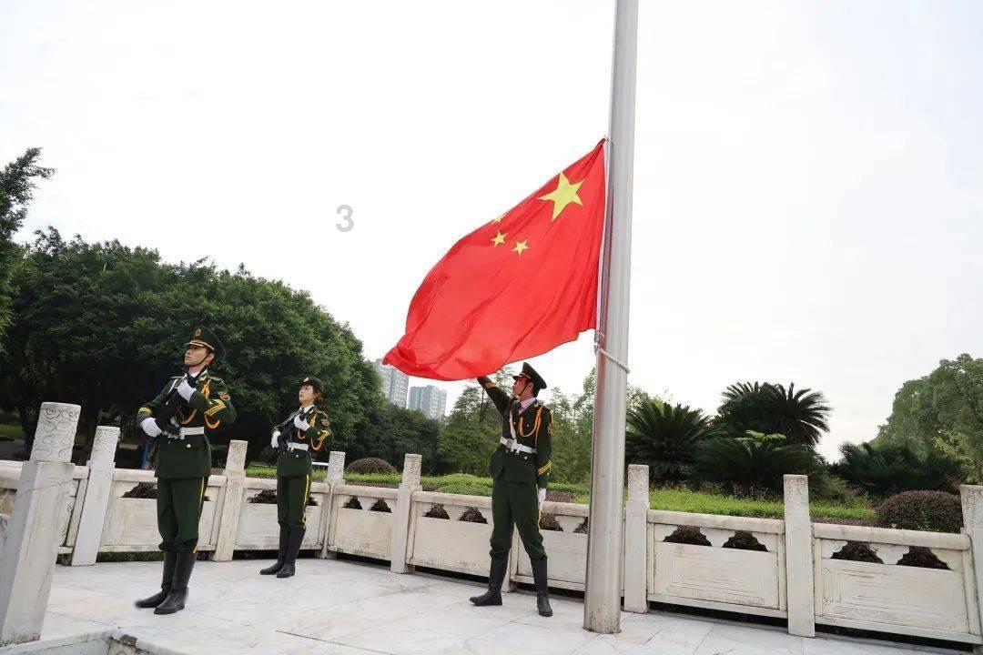 卡通红色汽车拼图
